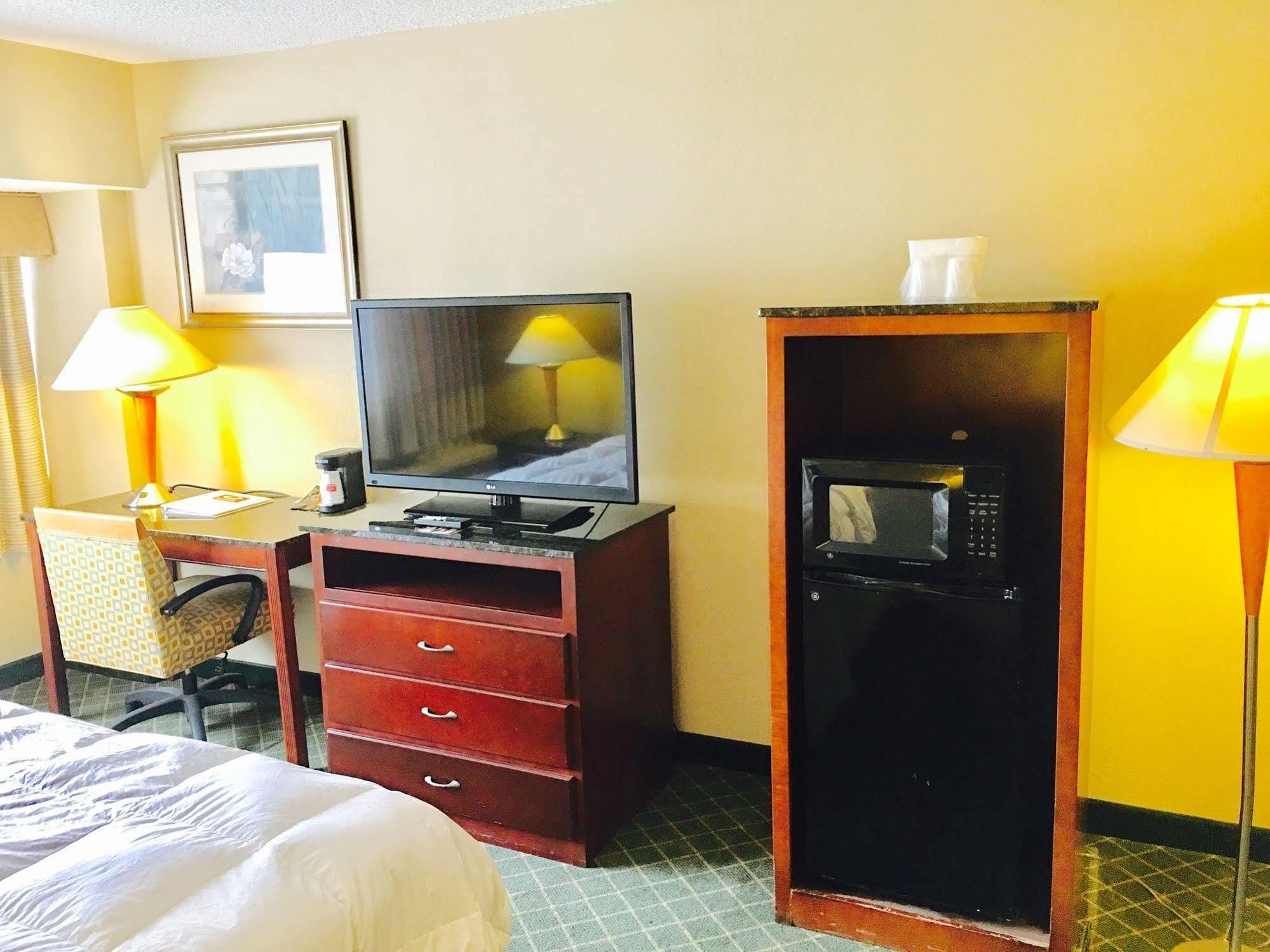 Rodeway Inn Sandston Luaran gambar